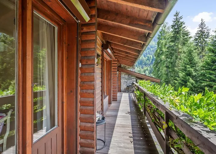 木屋 Nirvana By Mrs Miggins