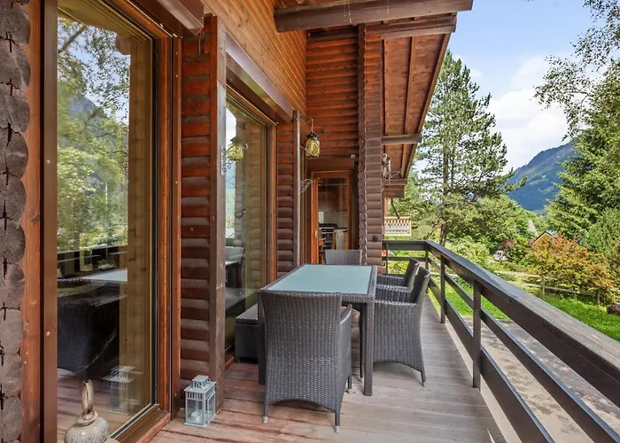 Nirvana By Mrs Miggins 木屋