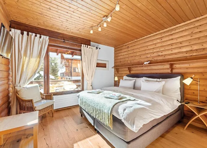 Nirvana By Mrs Miggins 尚佩里