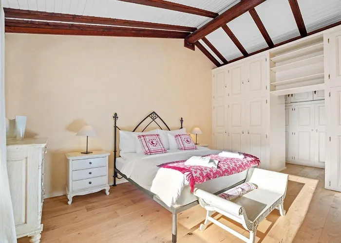 Nirvana By Mrs Miggins 木屋